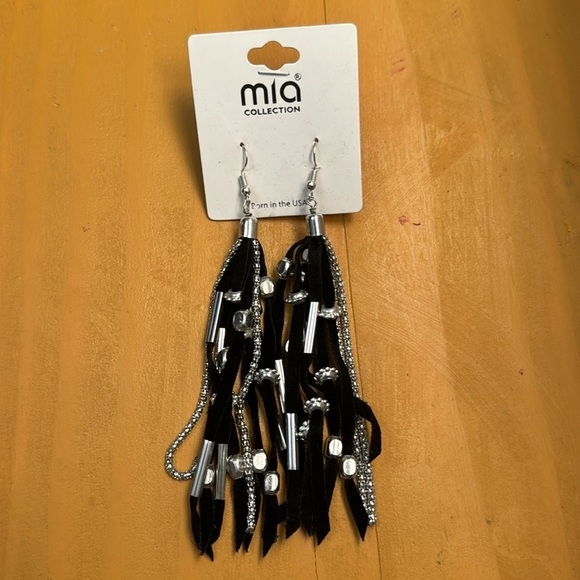 mia collection Jewelry - Mia Collection Silver Black Chain Velvet Tassel Western Beaded Dangle Earrings